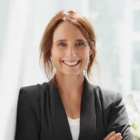 Uta Pittino, Osteopathin, Heilpraktikerin & Physiotherapeutin